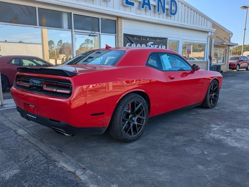 Used 2016 Dodge Challenger R/T Scat Pack image 4