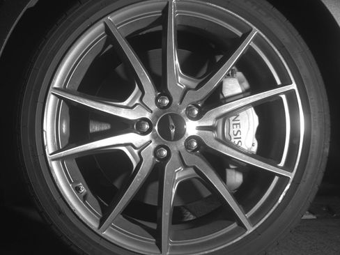 Used 2025 Genesis G70 2.5T image 12