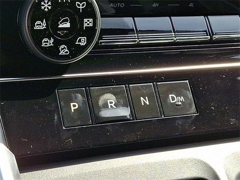 New 2026 Nissan Armada SL w/ Captain's Chari Seat Package image 7