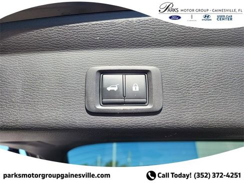 Used 2022 Mitsubishi Outlander SE image 8