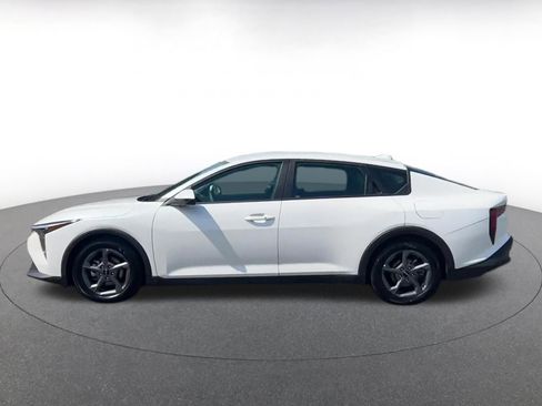 Used 2025 Kia K4 FWD image 9
