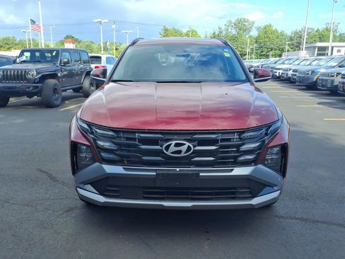 Certified 2025 Hyundai Tucson SEL AWD/4WD image 2