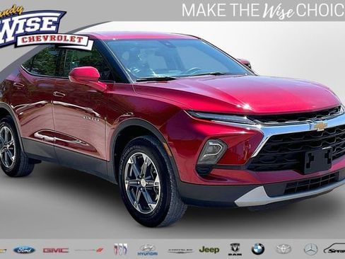 Used 2025 Chevrolet Blazer LT AWD/4WD image 1