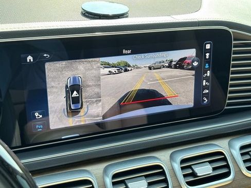 Used 2024 Mercedes-Benz GLE 350 4MATIC image 32