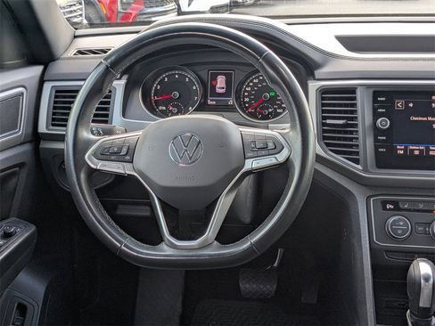 Used 2020 Volkswagen Atlas Cross Sport SE w/ Towing Package image 13