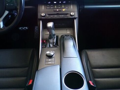 Used 2016 Lexus IS 200t w/ F Sport Package RWD image 32
