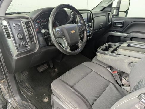 Used 2017 Chevrolet Silverado 1500 LT w/ Max Trailering Package AWD/4WD image 11