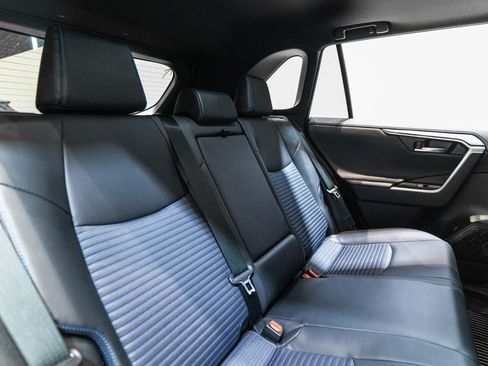 Certified 2025 Toyota RAV4 XSE w/ Advanced Technology Package image 36