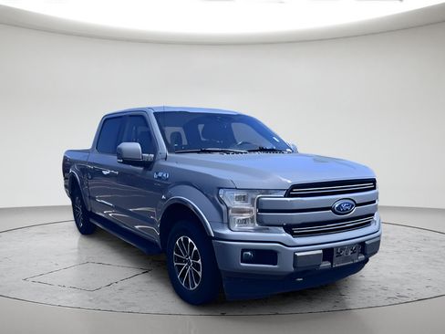 Used 2019 Ford F150 Lariat w/ Equipment Group 502A Luxury AWD/4WD image 11