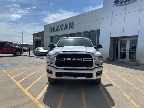 Used 2020 RAM 2500 Big Horn w/ Level 1 Equipment Group AWD/4WD image 2
