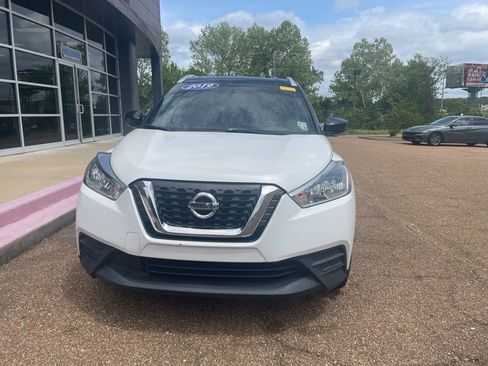 Used 2019 Nissan Kicks SV w/ Interior Electronics Package image 1