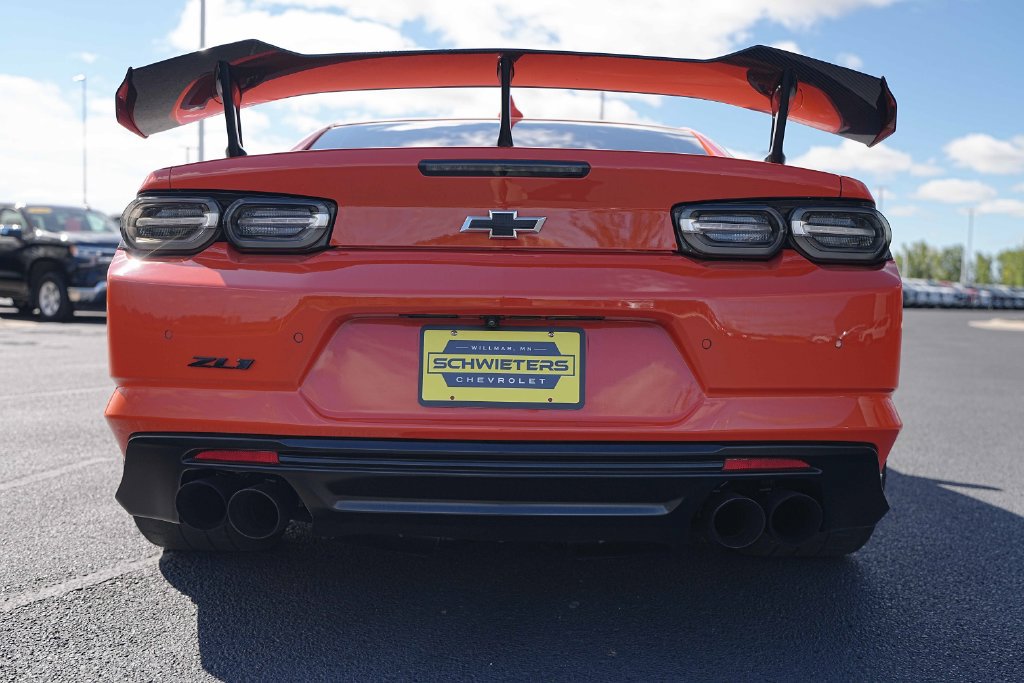 Used 2019 Chevrolet Camaro ZL1 RWD image 10