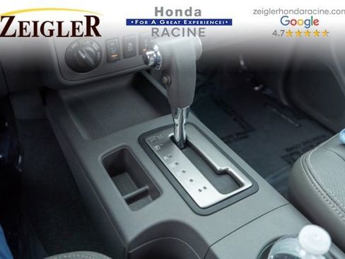 Used 2019 Nissan Frontier SL image 28