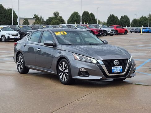 Used 2020 Nissan Altima 2.5 SL FWD image 4