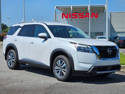 New 2025 Nissan Pathfinder SL