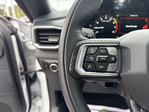 New 2025 Ford Mustang Premium image 17