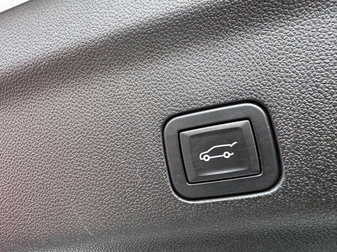 Used 2024 Chevrolet Suburban High Country w/ Max Trailering Package image 10