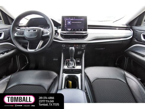 Used 2022 Jeep Compass Latitude w/ Sun and Sound Group FWD image 10