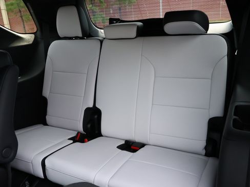 New 2026 Chevrolet Traverse High Country w/ LPO, Floor Liner Package FWD image 23