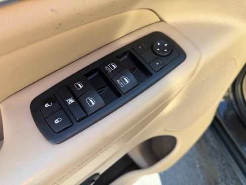 Used 2016 Jeep Grand Cherokee Limited RWD image 30
