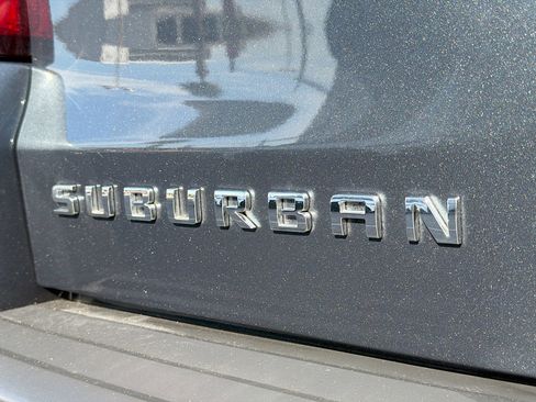 Used 2020 Chevrolet Suburban LS w/ Enhanced Driver Alert Package image 11