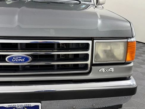 Used 1990 Ford Bronco AWD/4WD image 3