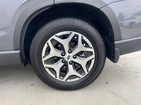 Used 2024 Subaru Forester Premium image 26