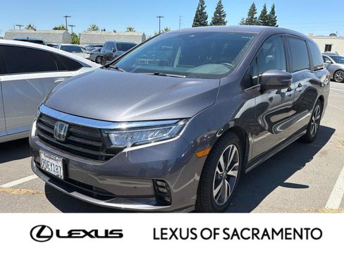 Used 2023 Honda Odyssey Touring image 1