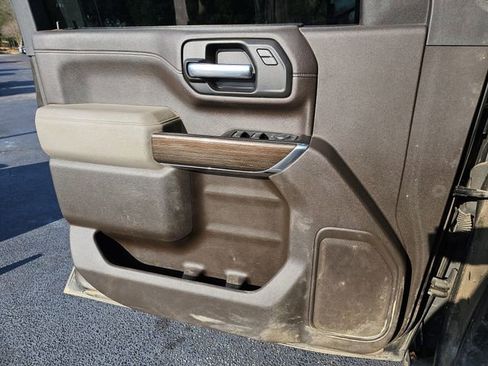 Used 2022 Chevrolet Silverado 2500 LT w/ Convenience Package image 22