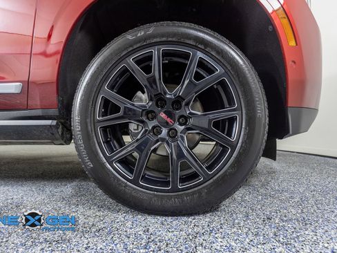 Used 2025 GMC Yukon XL Denali w/ Sun & Power Step Package AWD/4WD image 43