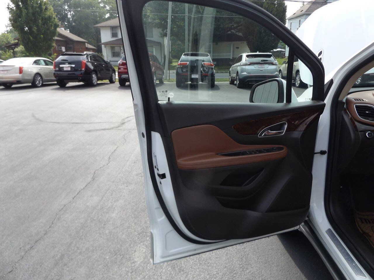 Used 2015 Buick Encore Leather AWD/4WD image 18