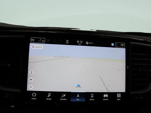 Used 2025 Chrysler Pacifica Limited FWD image 14