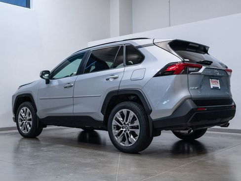 Certified 2023 Toyota RAV4 XLE Premium image 7