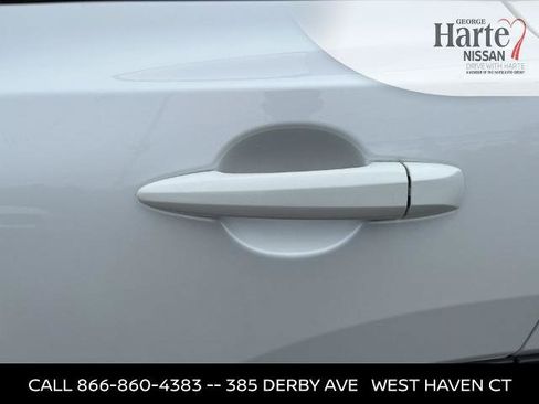 Certified 2025 Nissan Rogue SV AWD/4WD image 16