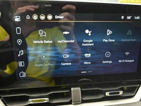 Used 2025 Chevrolet Equinox LT FWD image 29