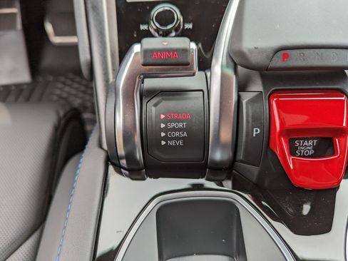 Used 2021 Lamborghini Urus image 23