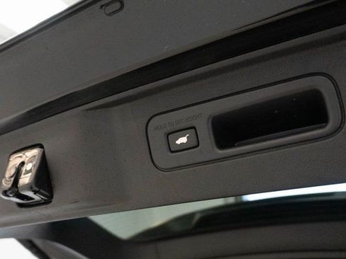 Certified 2025 Honda Pilot EX-L image 16