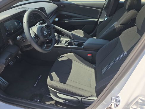 New 2026 Hyundai Elantra SEL Sport w/ Cargo Package FWD image 3