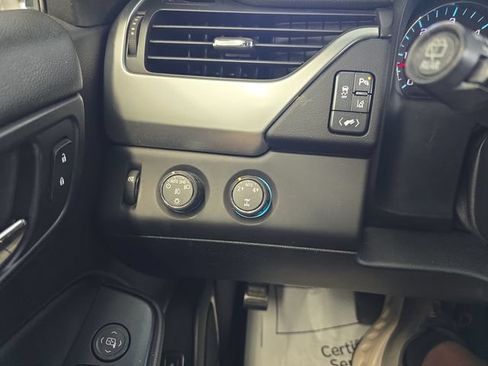 Used 2015 Chevrolet Tahoe LTZ AWD/4WD image 23
