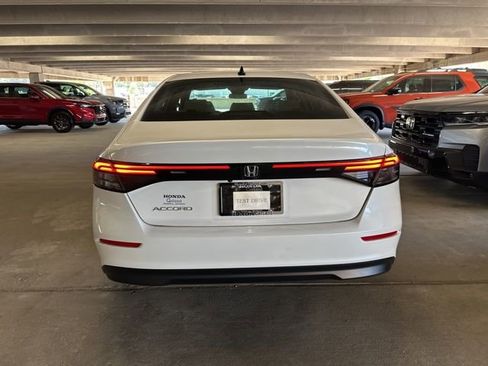 Used 2025 Honda Accord SE image 5