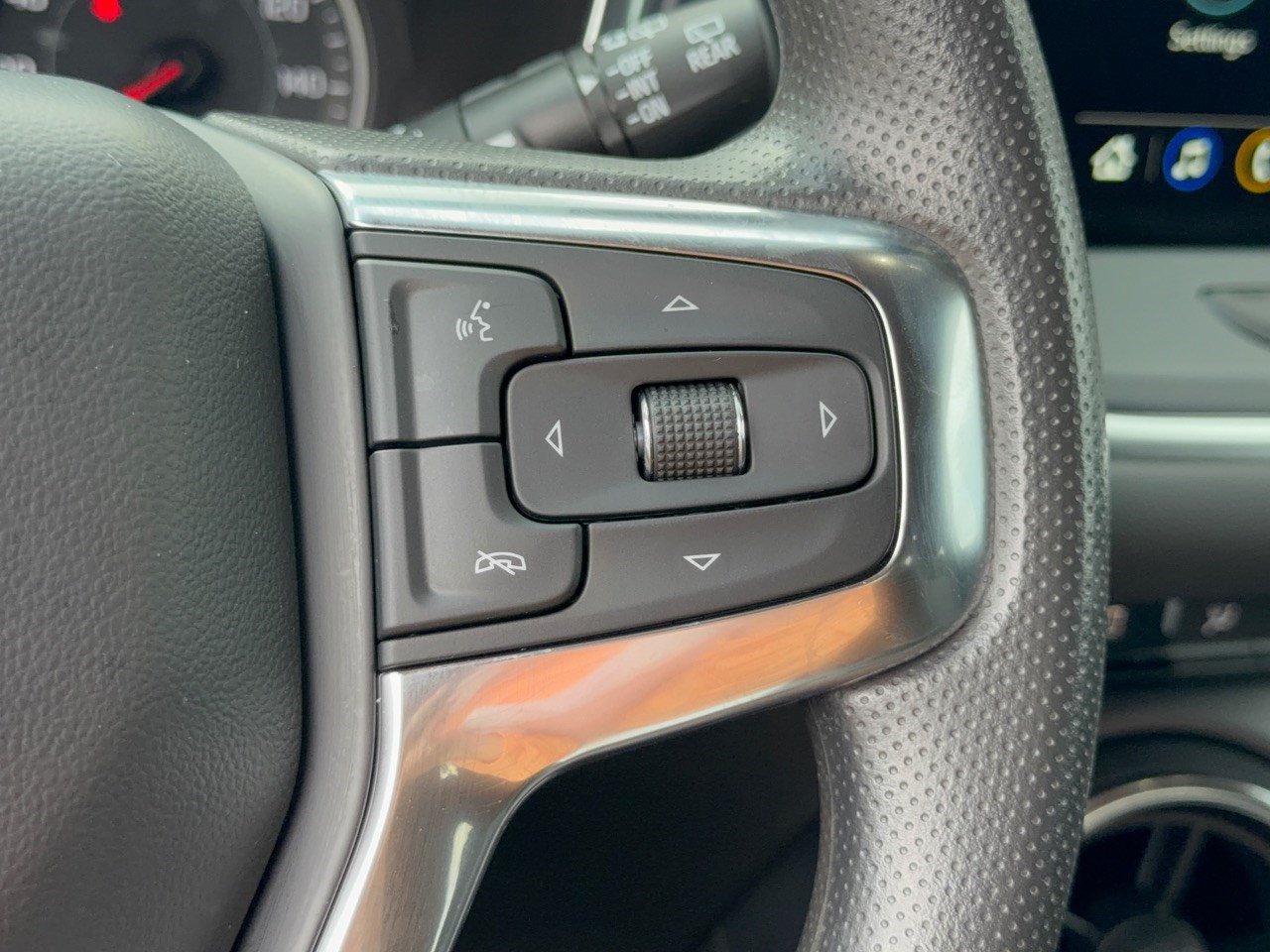 Certified 2024 Chevrolet Blazer LT w/ Convenience Package FWD image 19