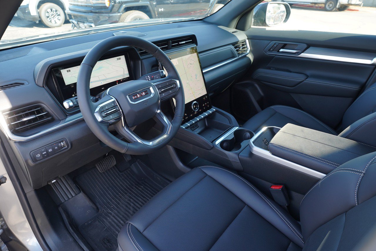 New 2027 GMC Terrain Elevation w/ Elevation Premium Package FWD image 17