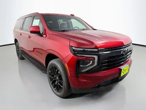 New 2026 Chevrolet Suburban RST w/ Comfort Package AWD/4WD image 3