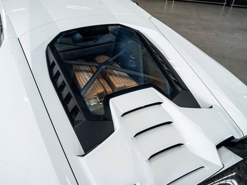 Used 2018 Lamborghini Huracan Performante image 27