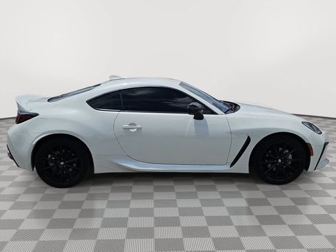 Used 2025 Toyota GR86 Premium RWD image 9