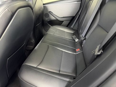 Used 2025 Tesla Model 3 Long Range RWD image 26