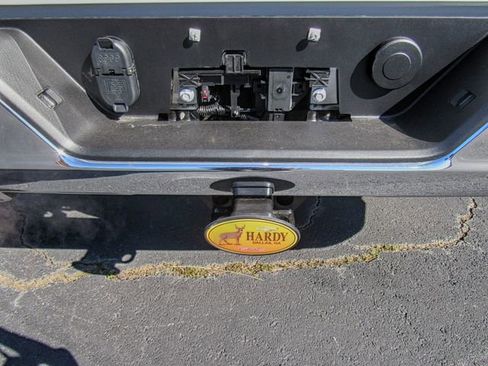 New 2026 GMC Sierra 1500 SLE image 7