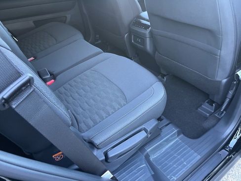 New 2025 Nissan Pathfinder SV image 24