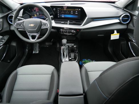 New 2026 Chevrolet Trax LT w/ Driver Confidence Package image 6