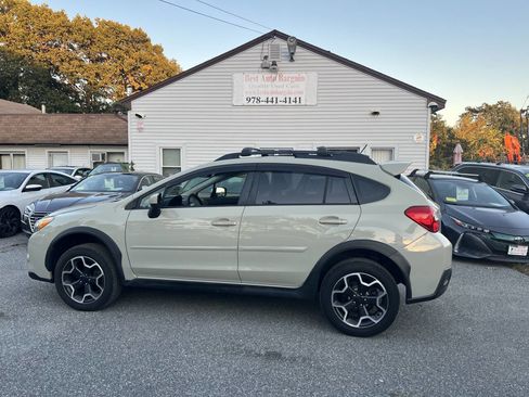 Used 2015 Subaru Crosstrek 2.0i Premium w/ Moonroof Package image 2